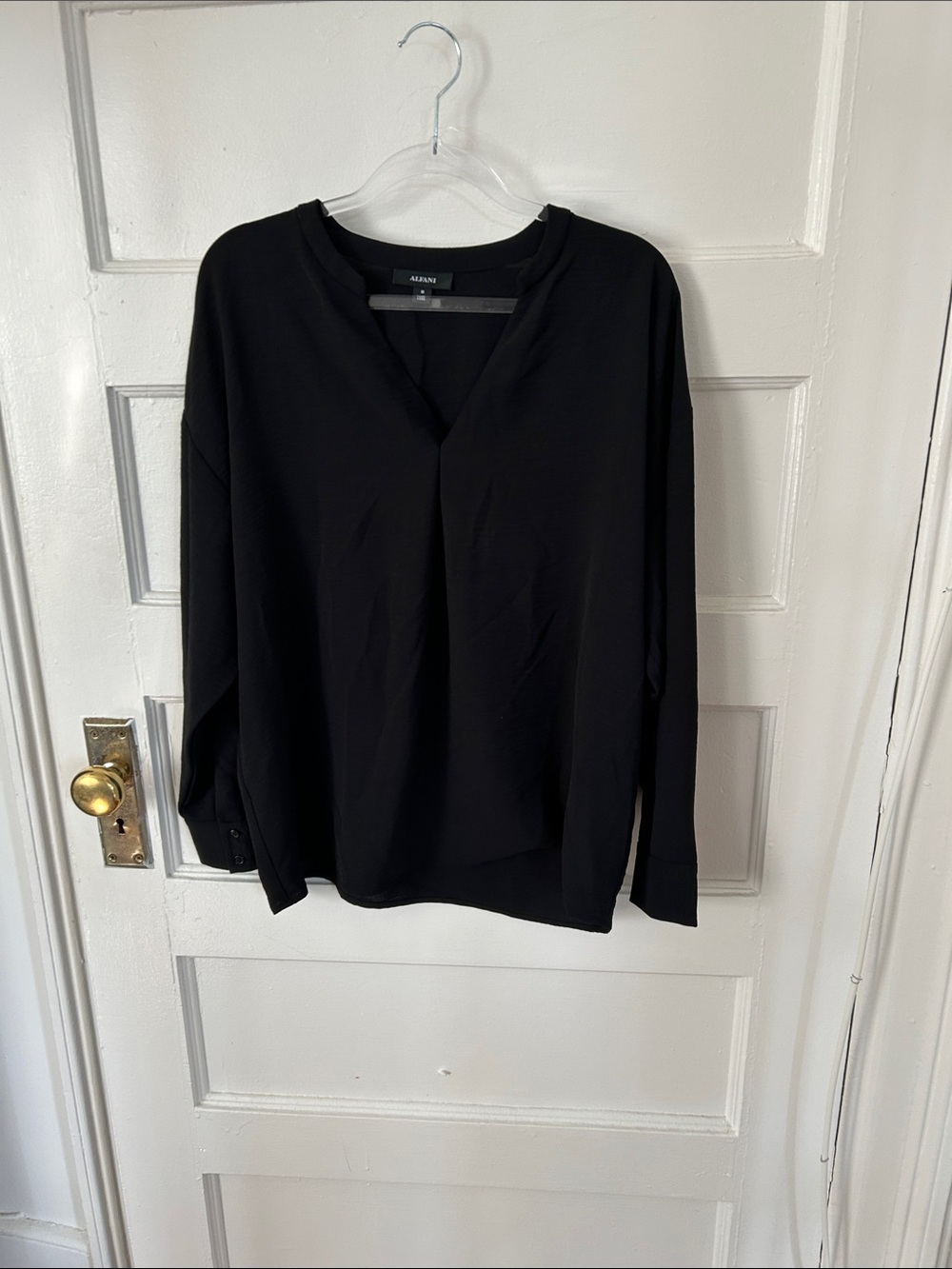 Alfani Black V-Neck Long-Sleeve Blouse, Women's Medium